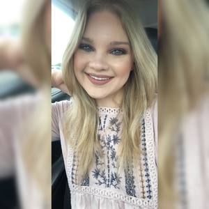 Meet your Posher, Casey